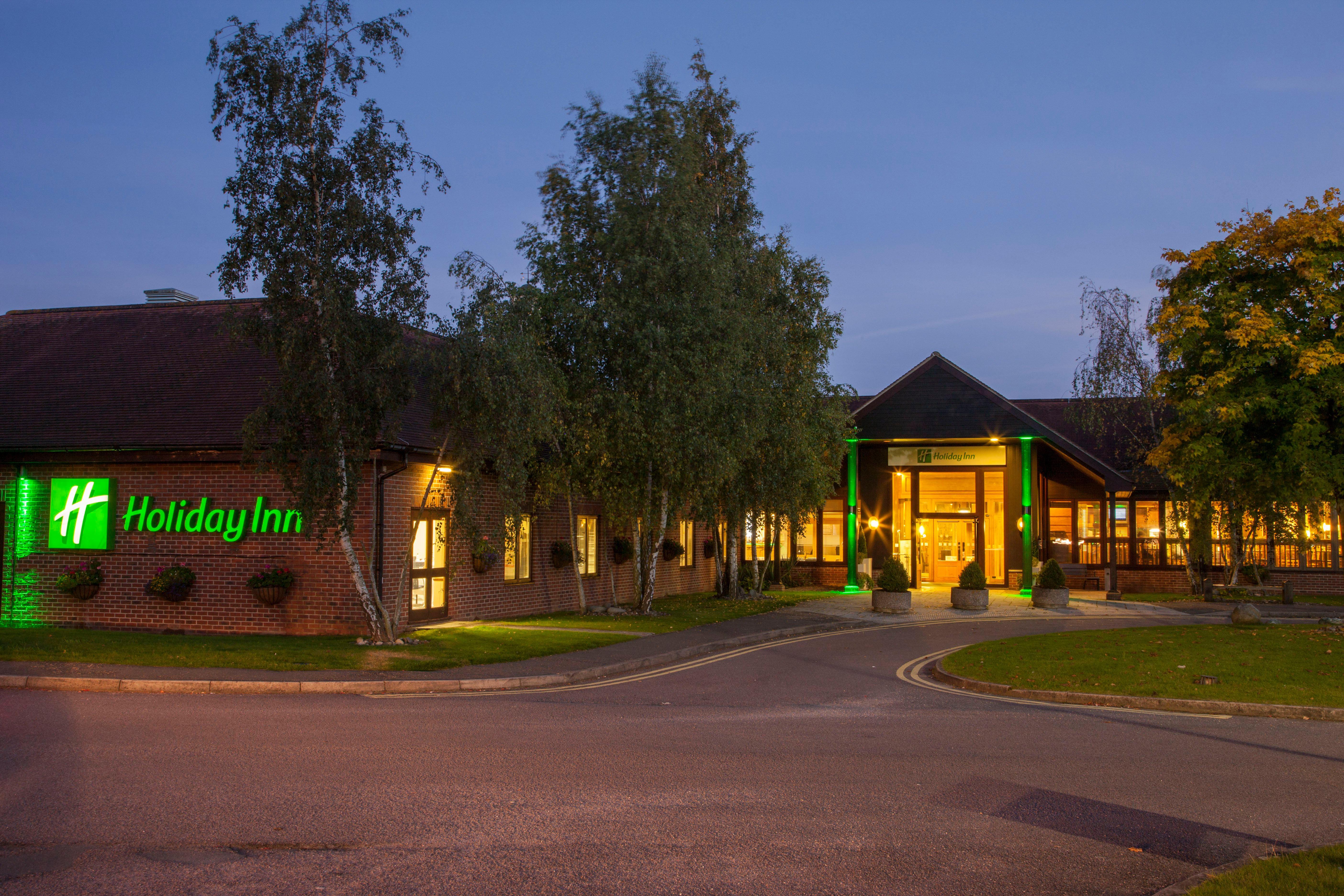 Holiday Inn Colchester By Ihg Экстерьер фото