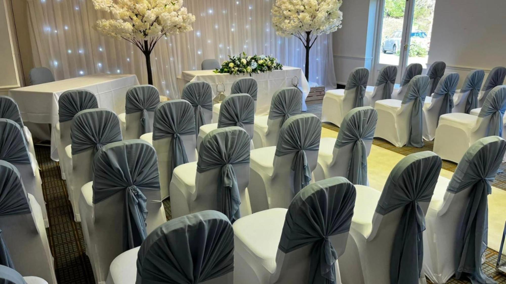 Holiday Inn Colchester By Ihg Экстерьер фото